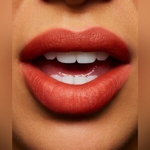 MAC x Lisa Powder Kiss Liquid Lipcolor - Sorry Not Sorry